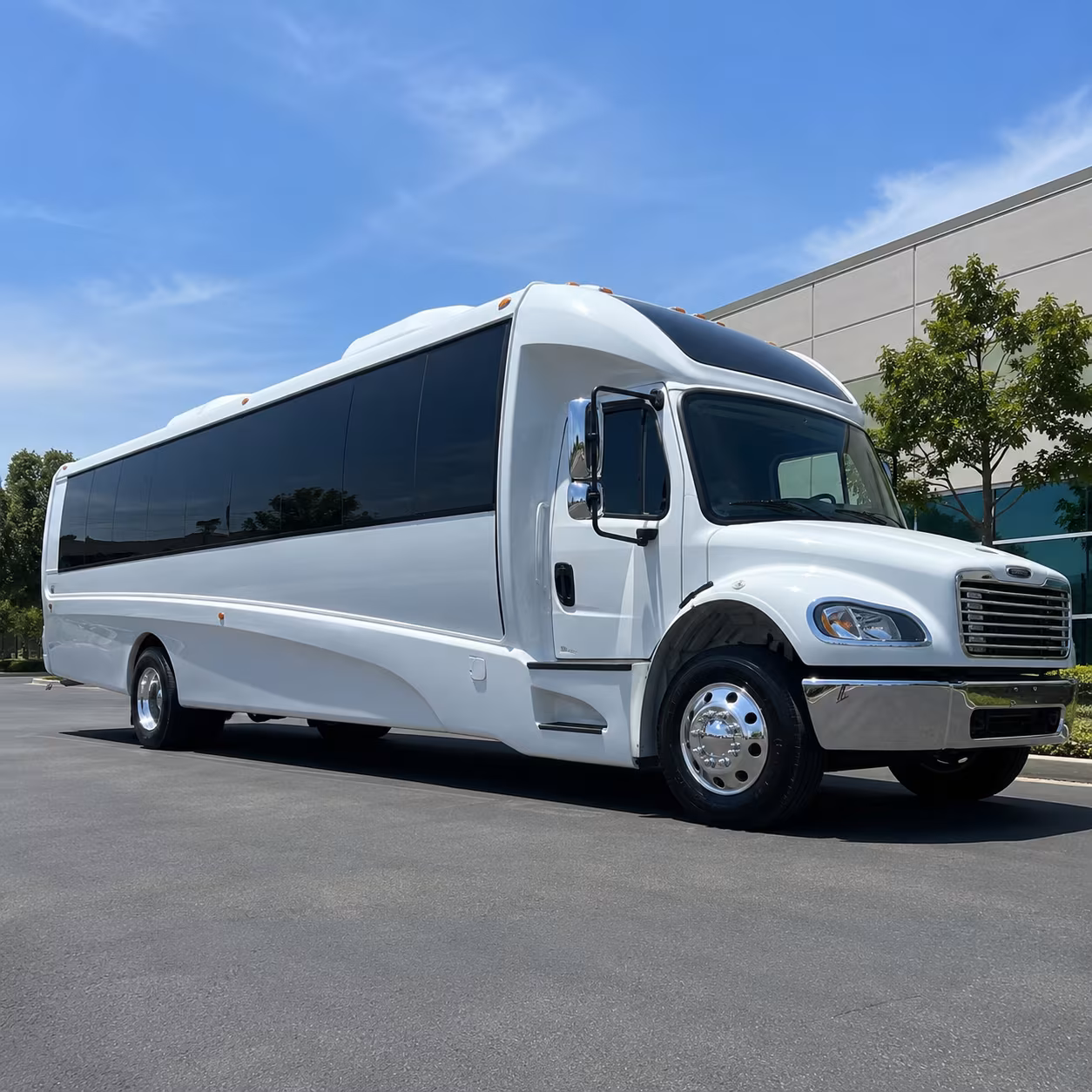 santa ana 25 passenger minibus