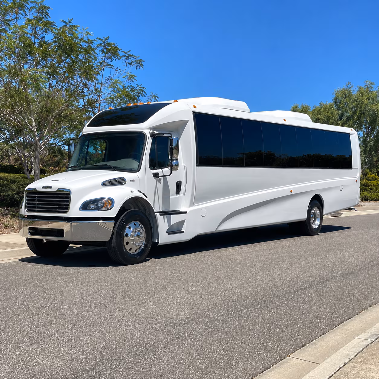 santa ana 35 passenger minibus
