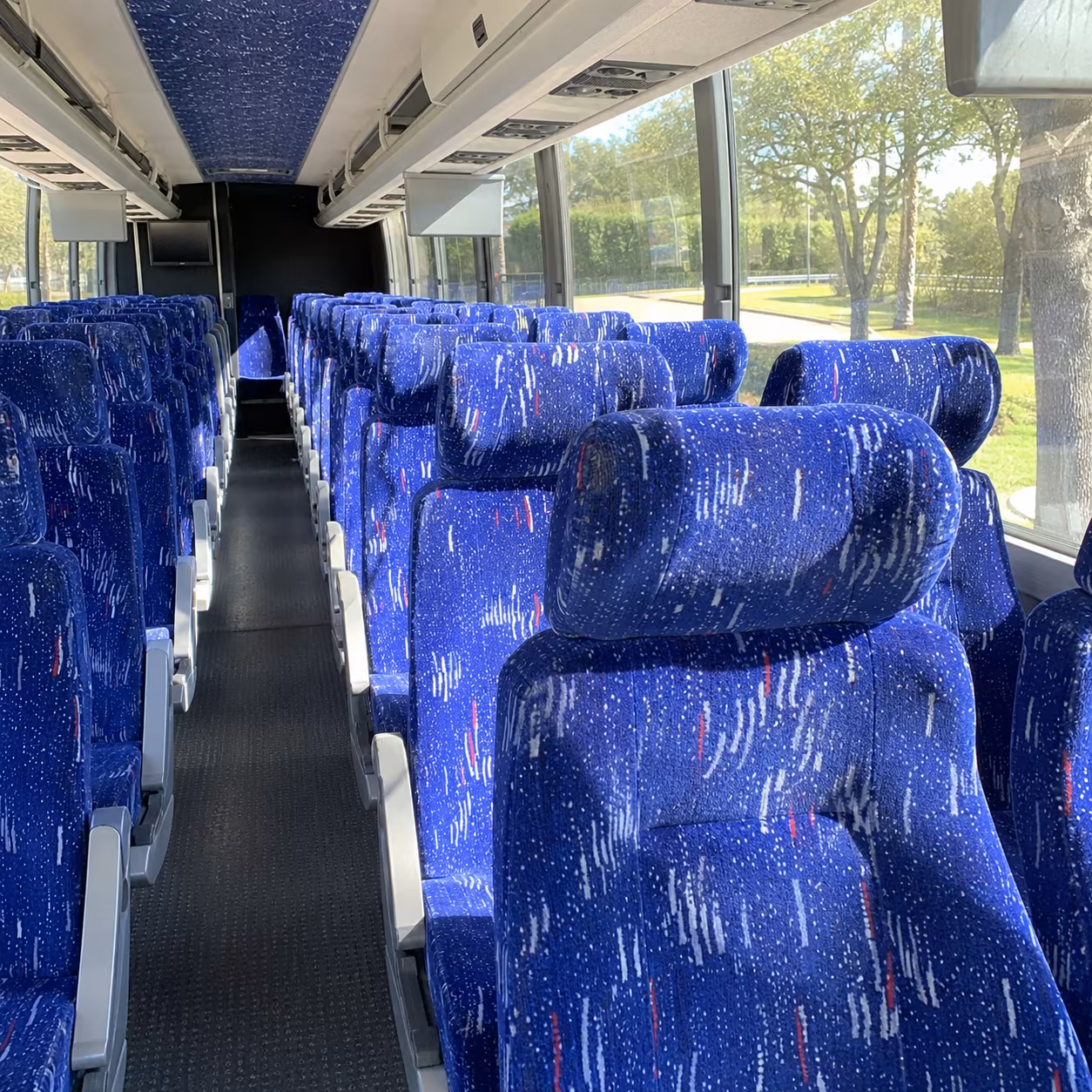 santa ana bus rental service area